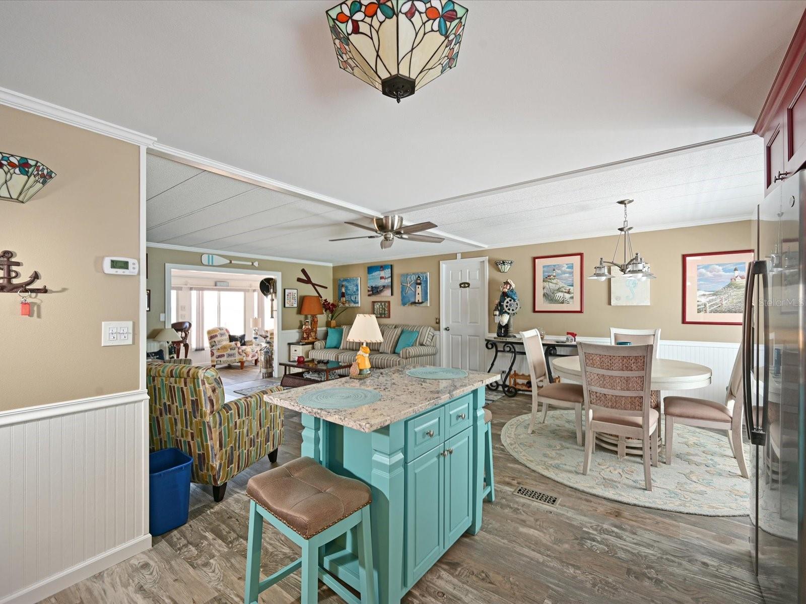 PALMA SOLA SHORES - Residential