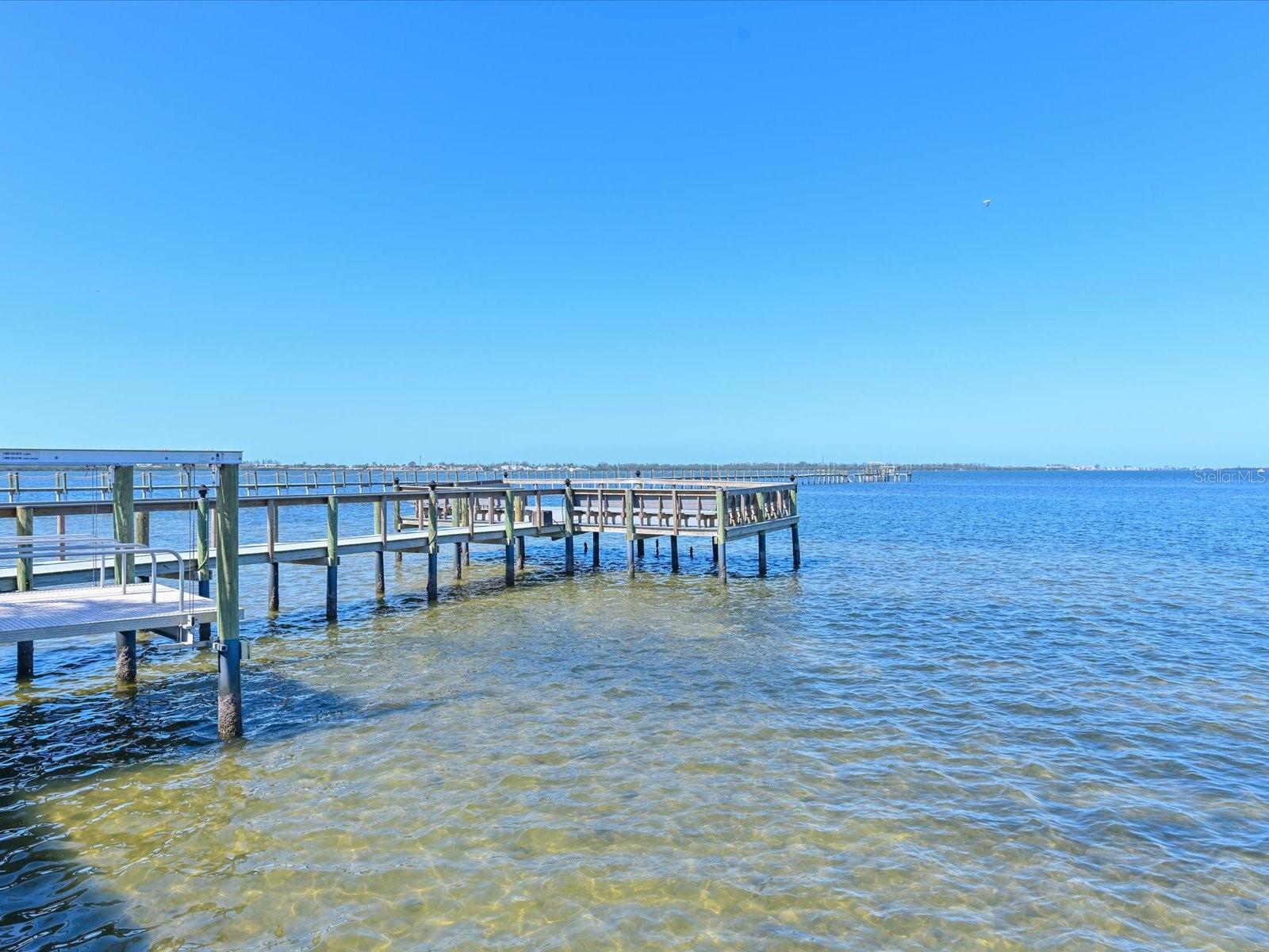 PALMA SOLA SHORES - Residential