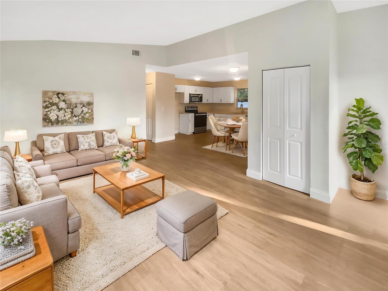 1736 TAYLOR LAKE PLACE