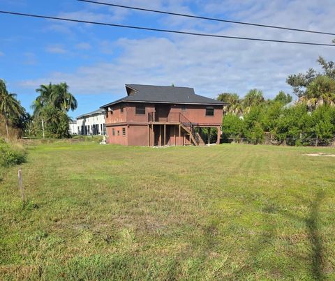 Photo of 16540 Wisteria Drive, Fort Myers, FL 33908 (MLS # O6396587)
