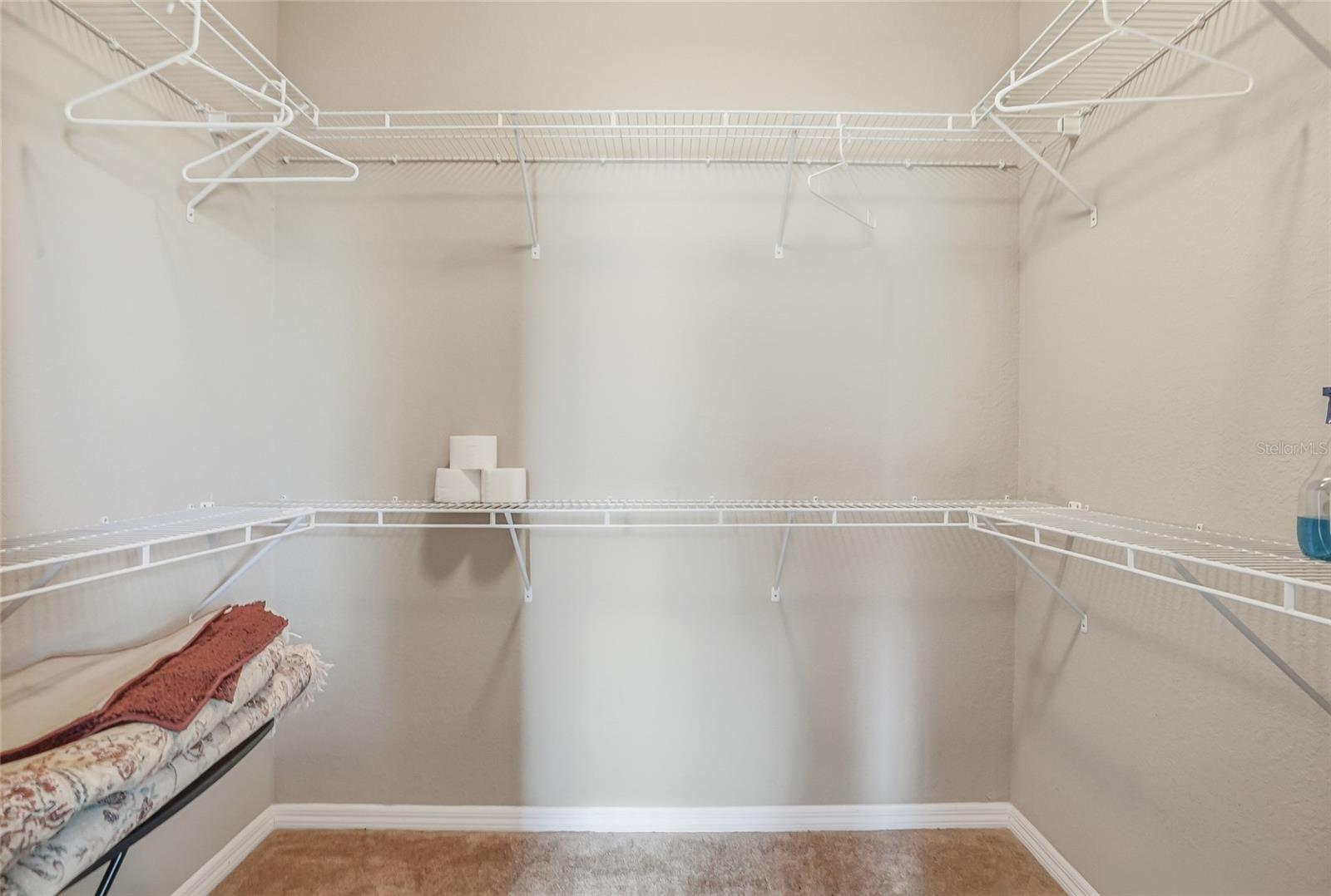 RIVERBAY TWNHMS PH ONE - Residential