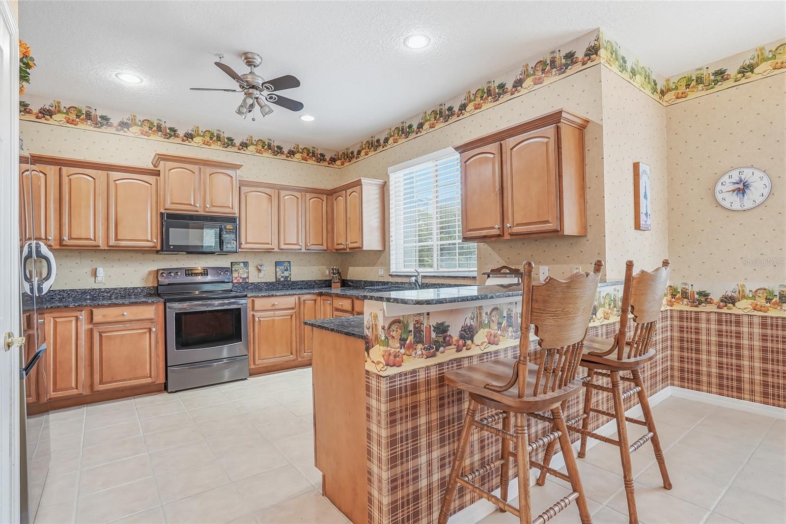 RIVERBAY TWNHMS PH ONE - Residential