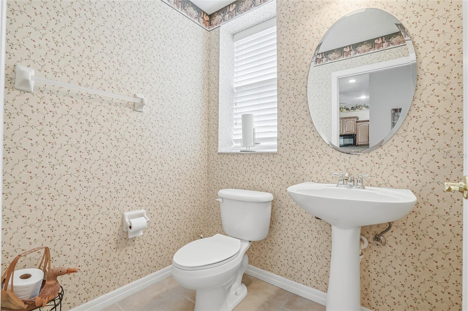 RIVERBAY TWNHMS PH ONE - Residential