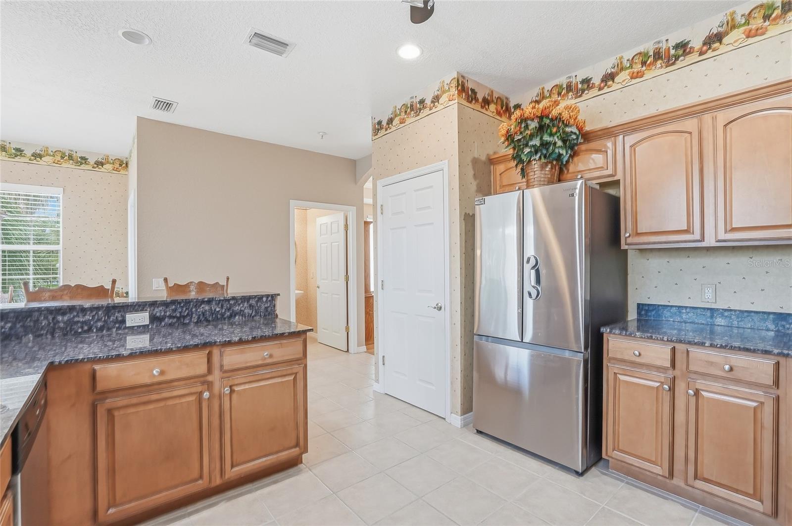 RIVERBAY TWNHMS PH ONE - Residential