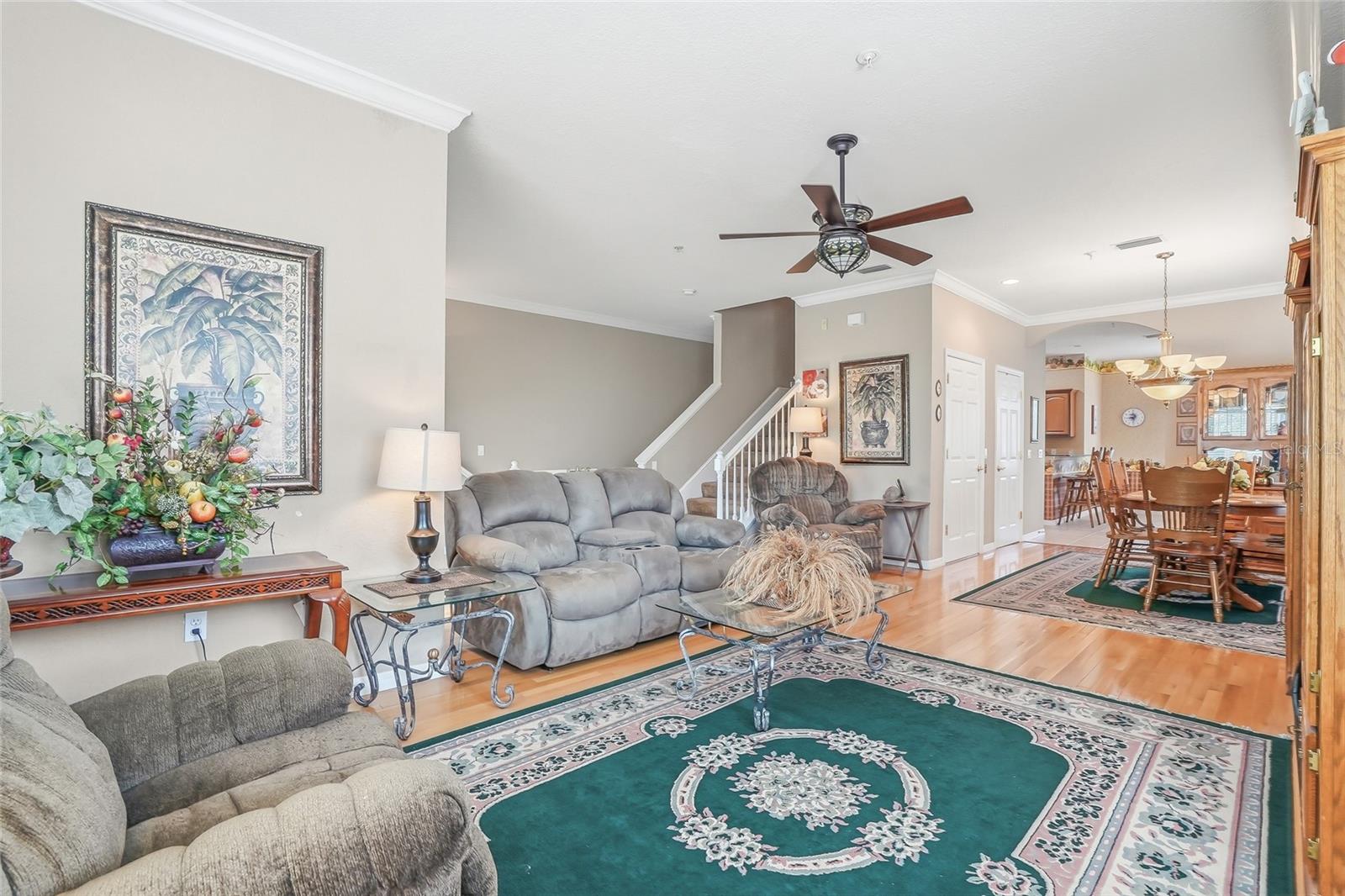 RIVERBAY TWNHMS PH ONE - Residential