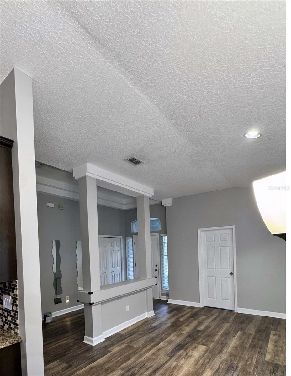 COACHMAN LAKES - Residential