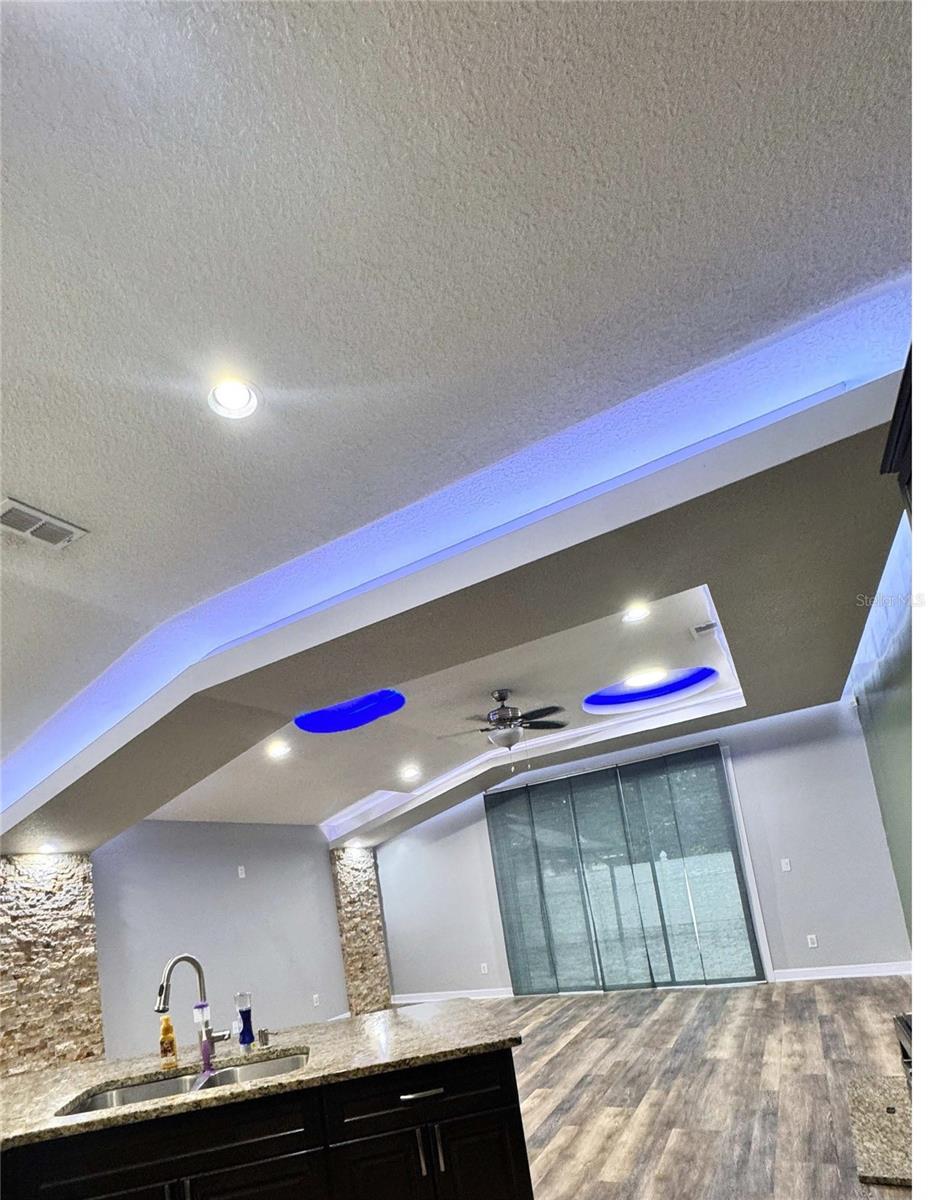 COACHMAN LAKES - Residential