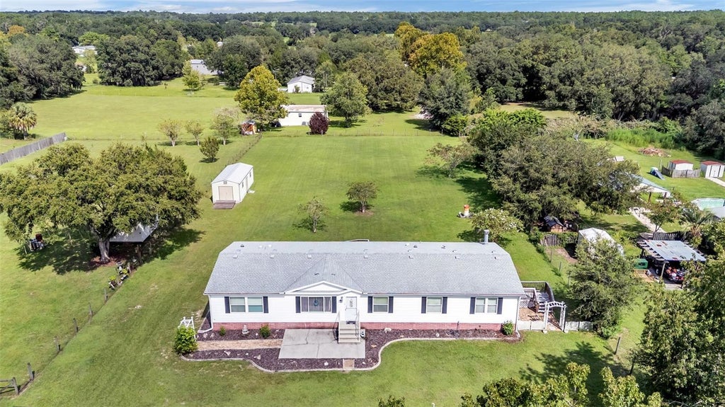 Photo of 11457 N Linda Marie Terrace, Dunnellon, FL 34433 (MLS # L4964799)