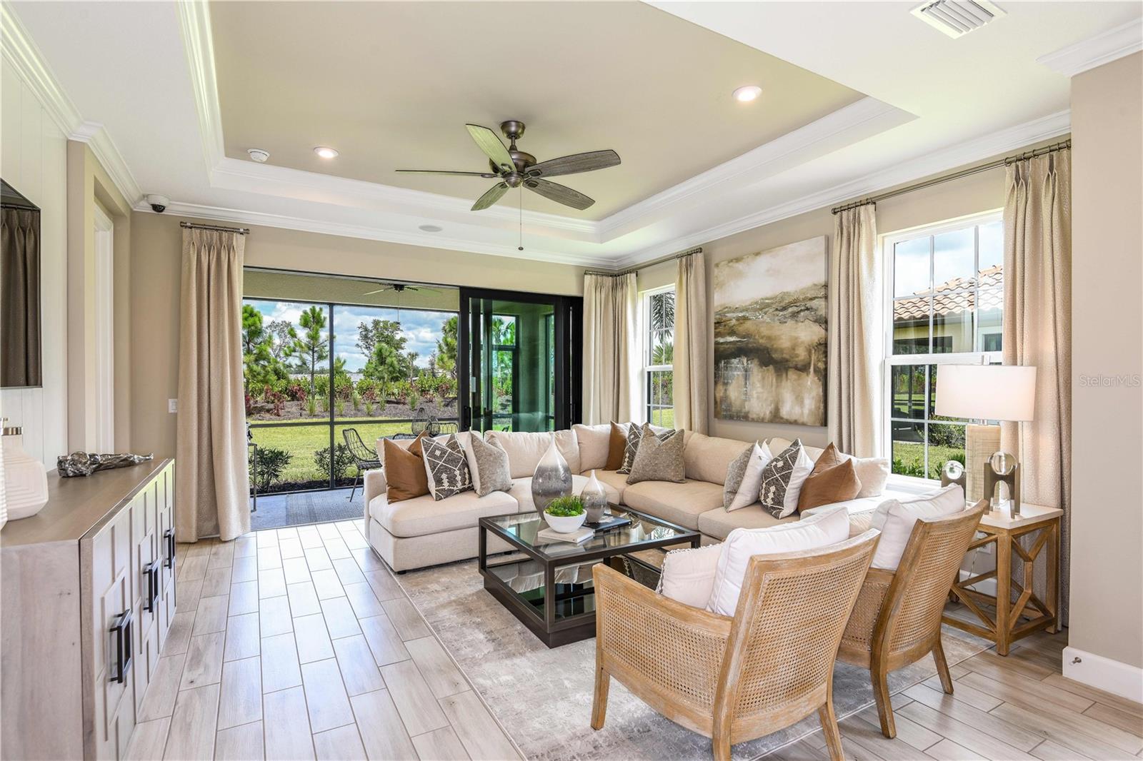 AZARIO ESPLANADE - Residential