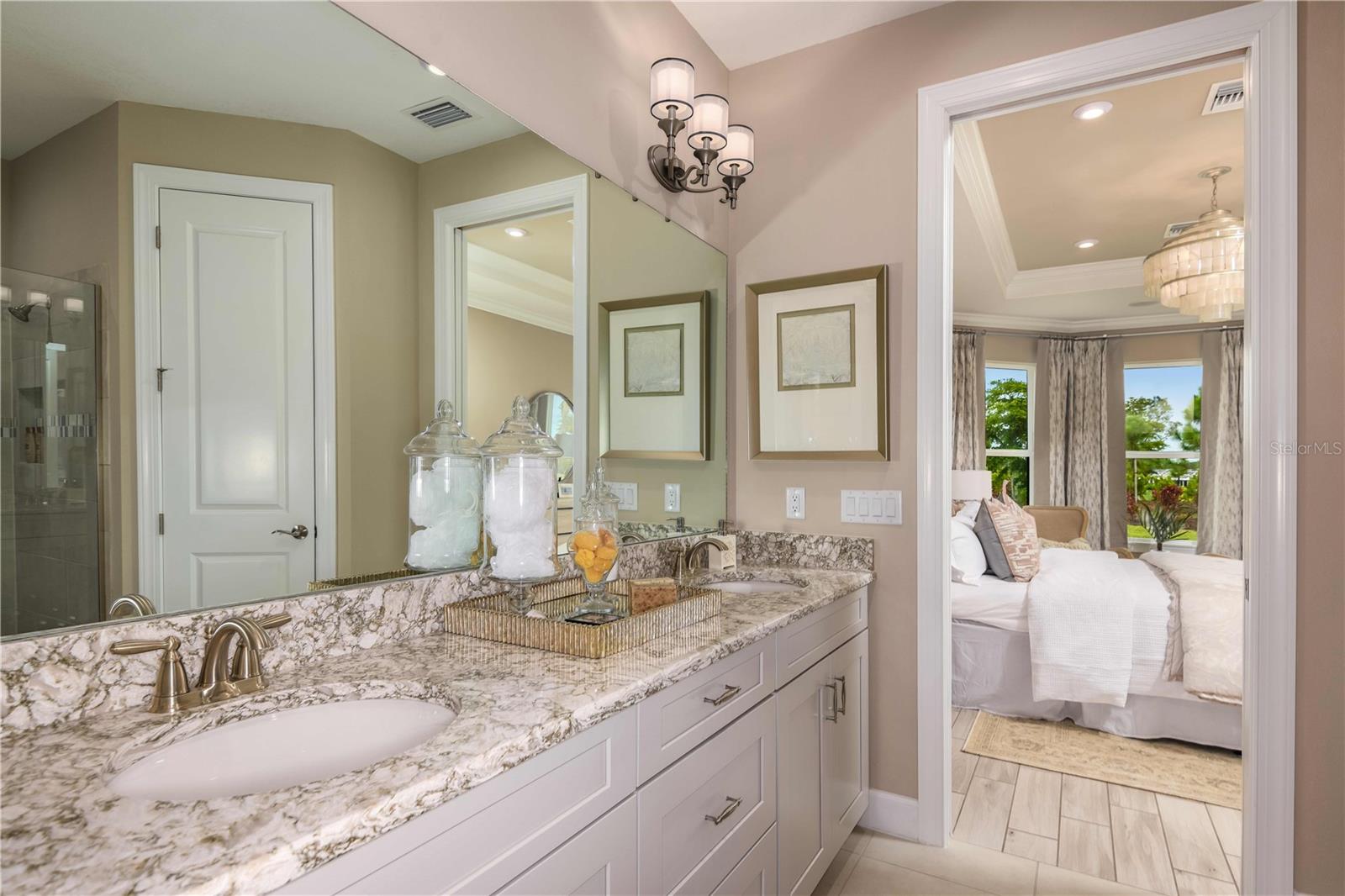 AZARIO ESPLANADE - Residential