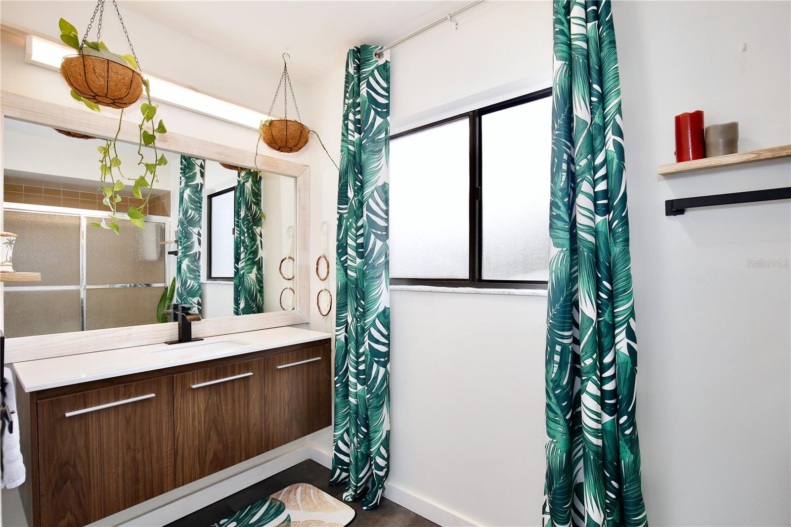 RIVER WAY CONDO - Residential