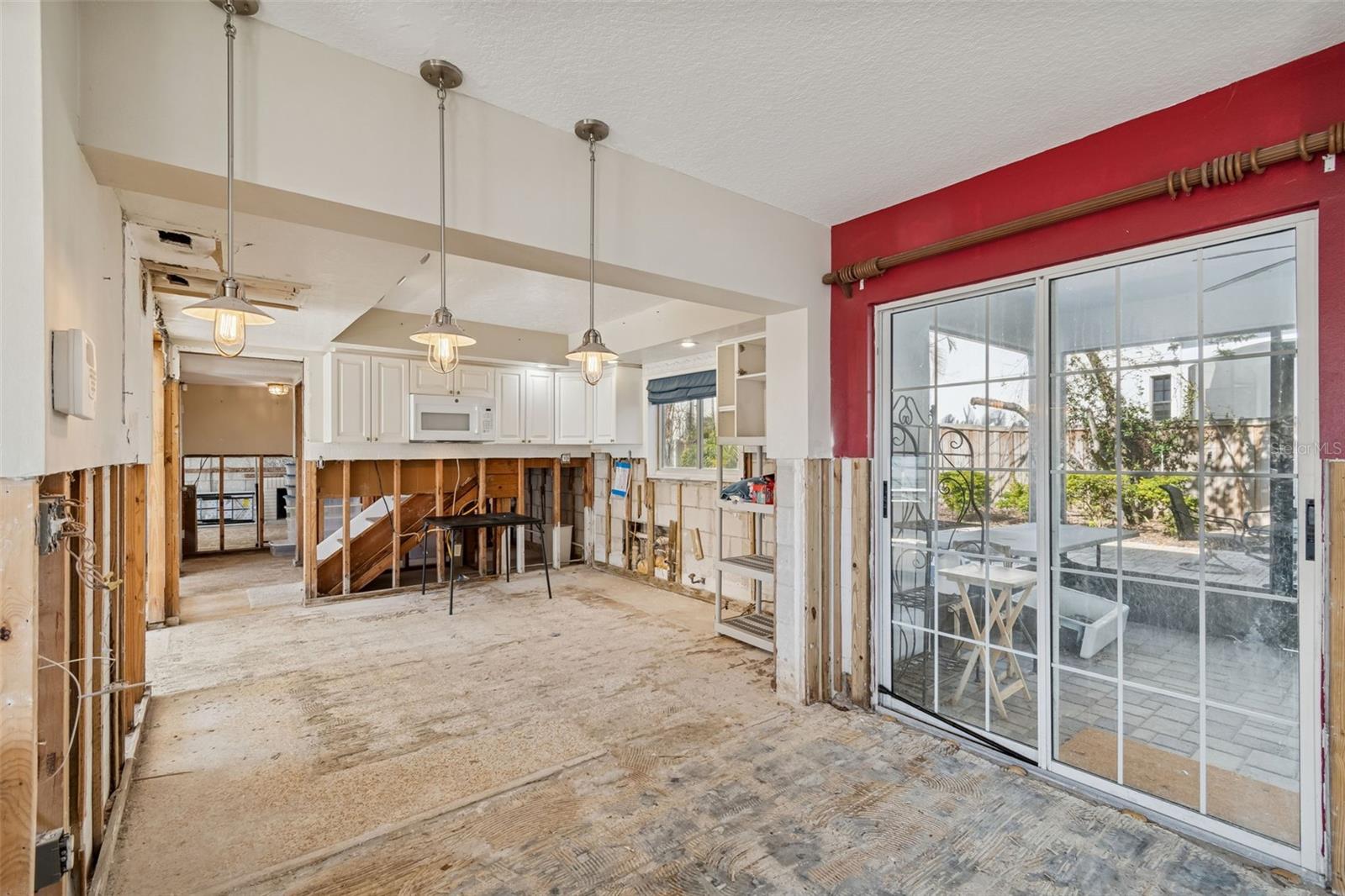 BAYSHORE ESTATES 4 - Residential