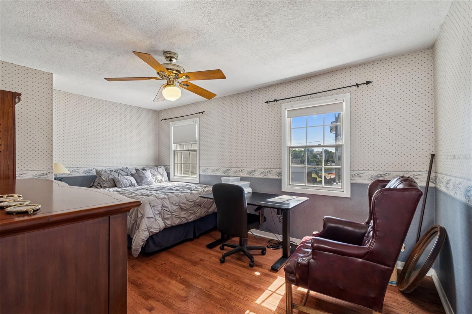 BAYSHORE ESTATES 4 - Residential