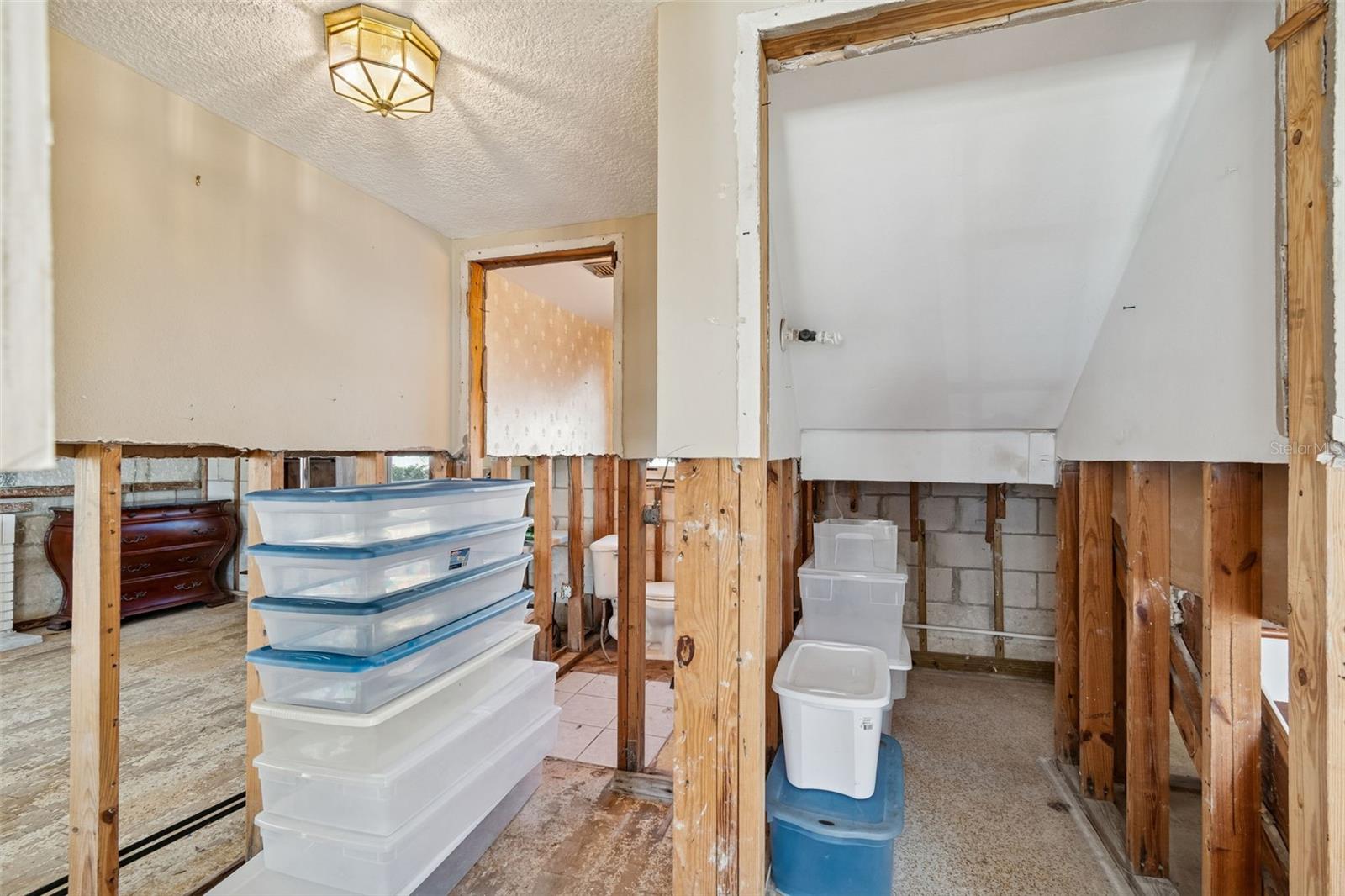 BAYSHORE ESTATES 4 - Residential