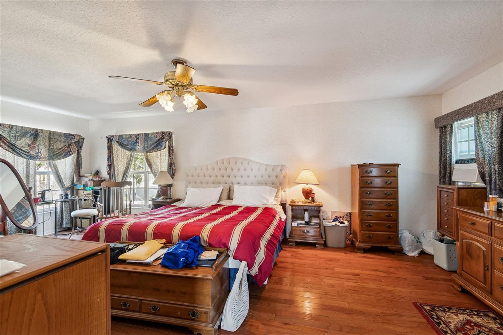 BAYSHORE ESTATES 4 - Residential