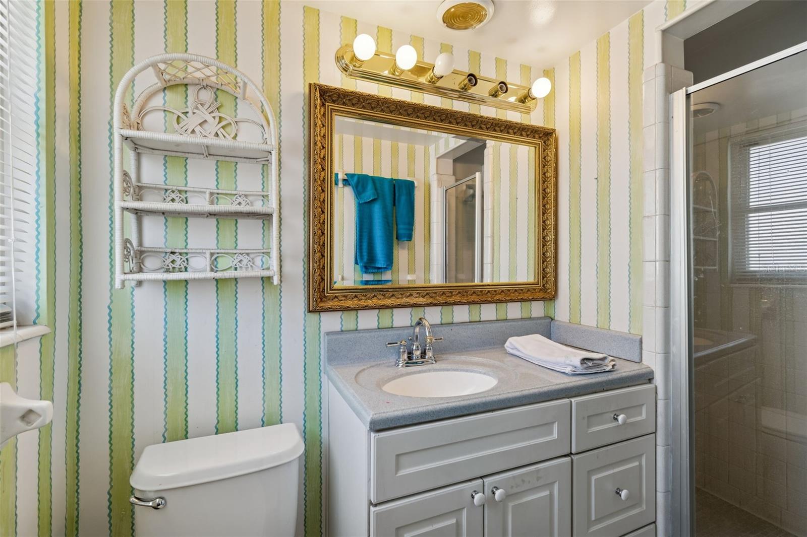 BAYSHORE ESTATES 4 - Residential