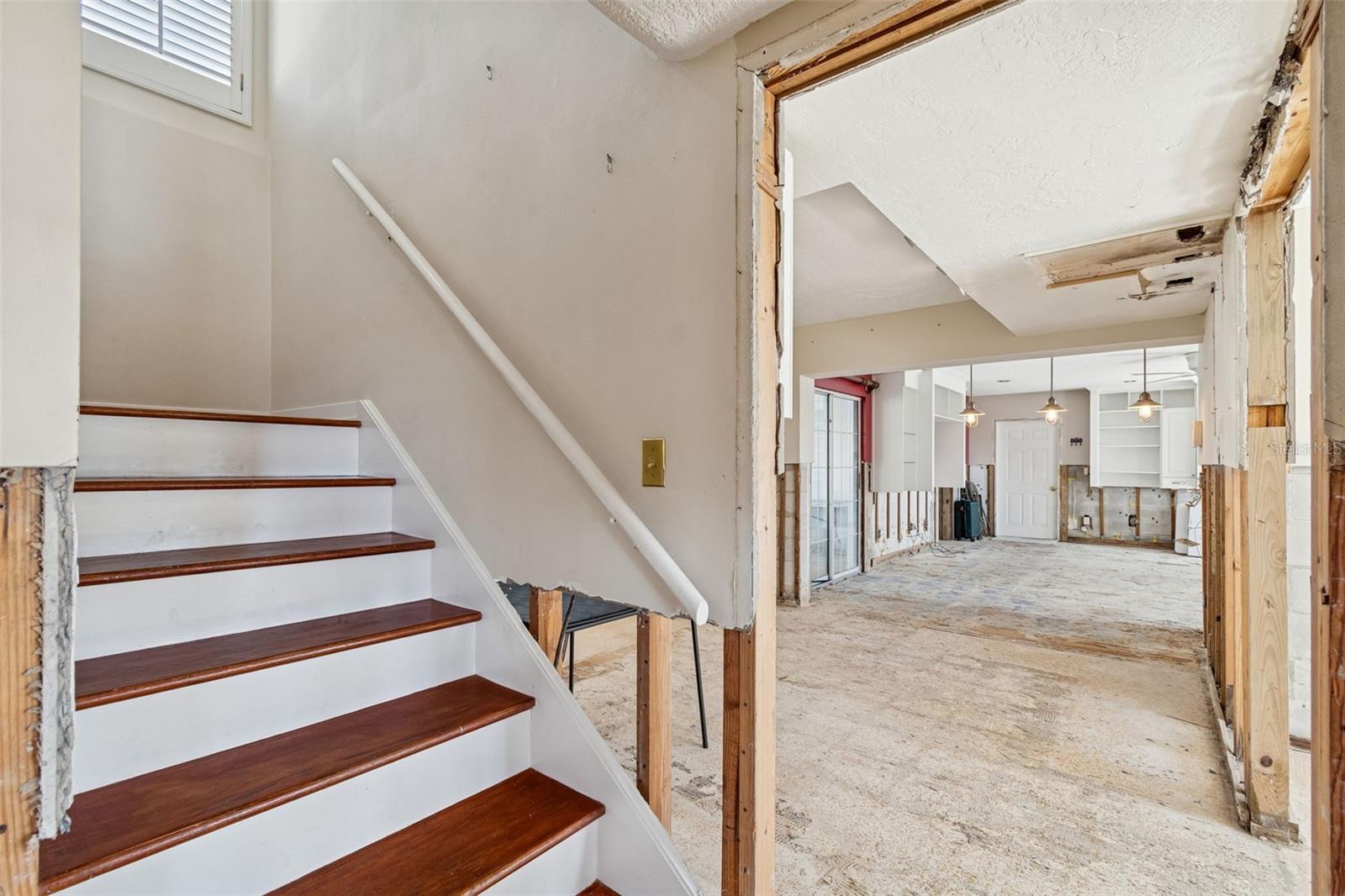 BAYSHORE ESTATES 4 - Residential