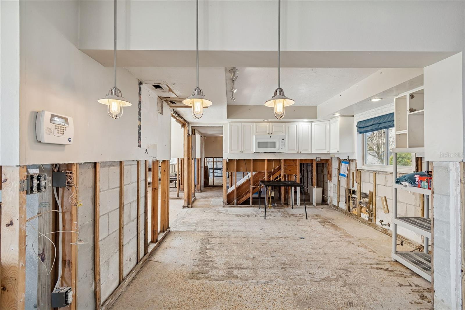 BAYSHORE ESTATES 4 - Residential