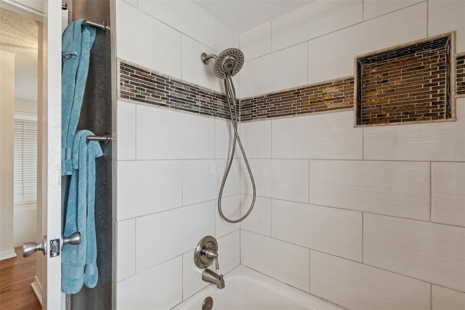 BAYSHORE ESTATES 4 - Residential