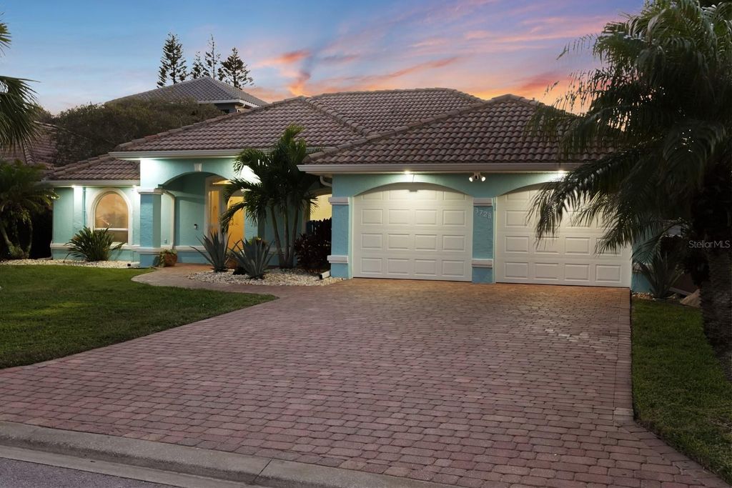 Photo of 3728 Egret Dunes Drive, Ormond Beach, FL 32176 (MLS # V4945676)