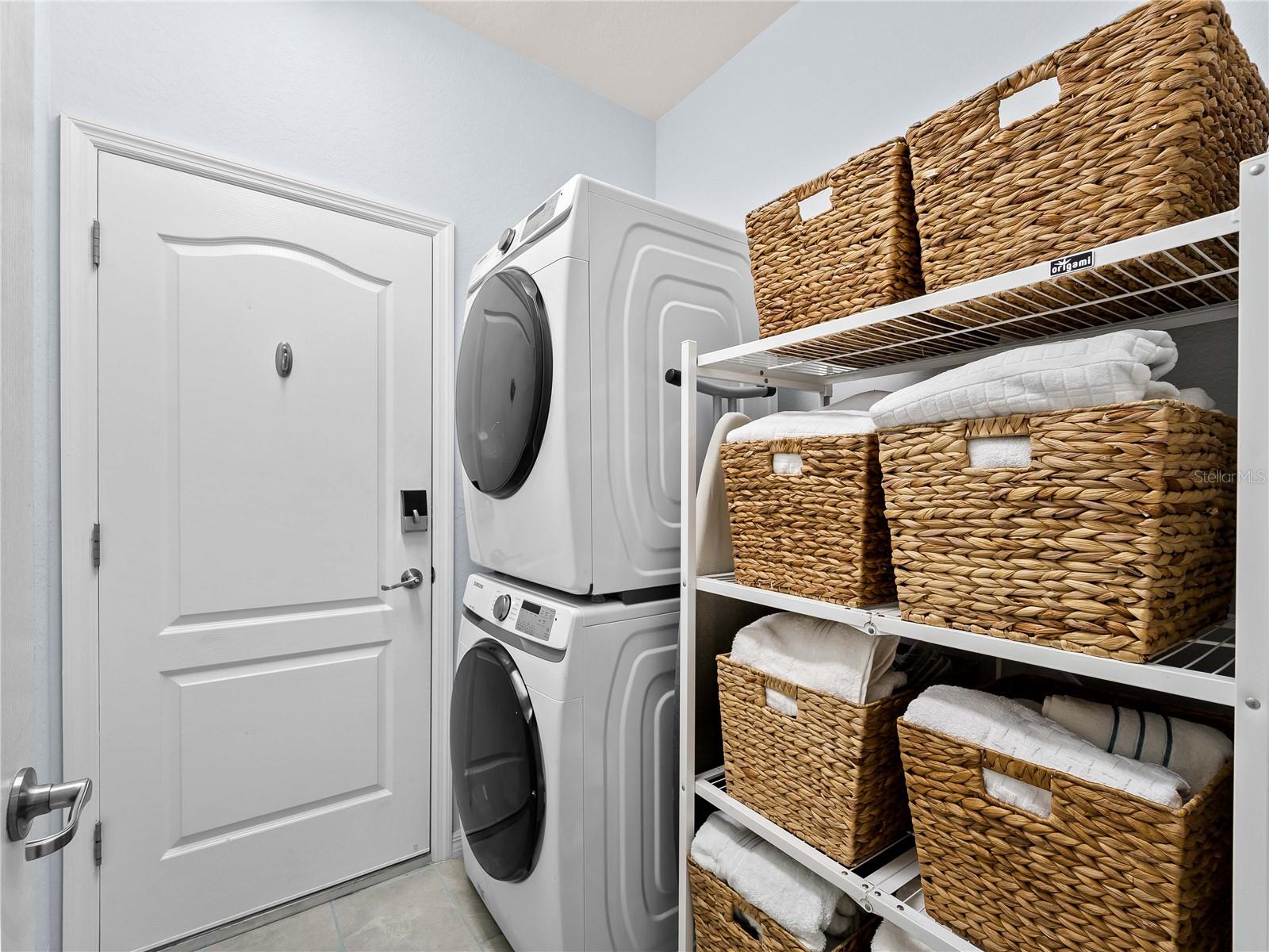 SARASOTA NATIONAL PH 9-B - Residential