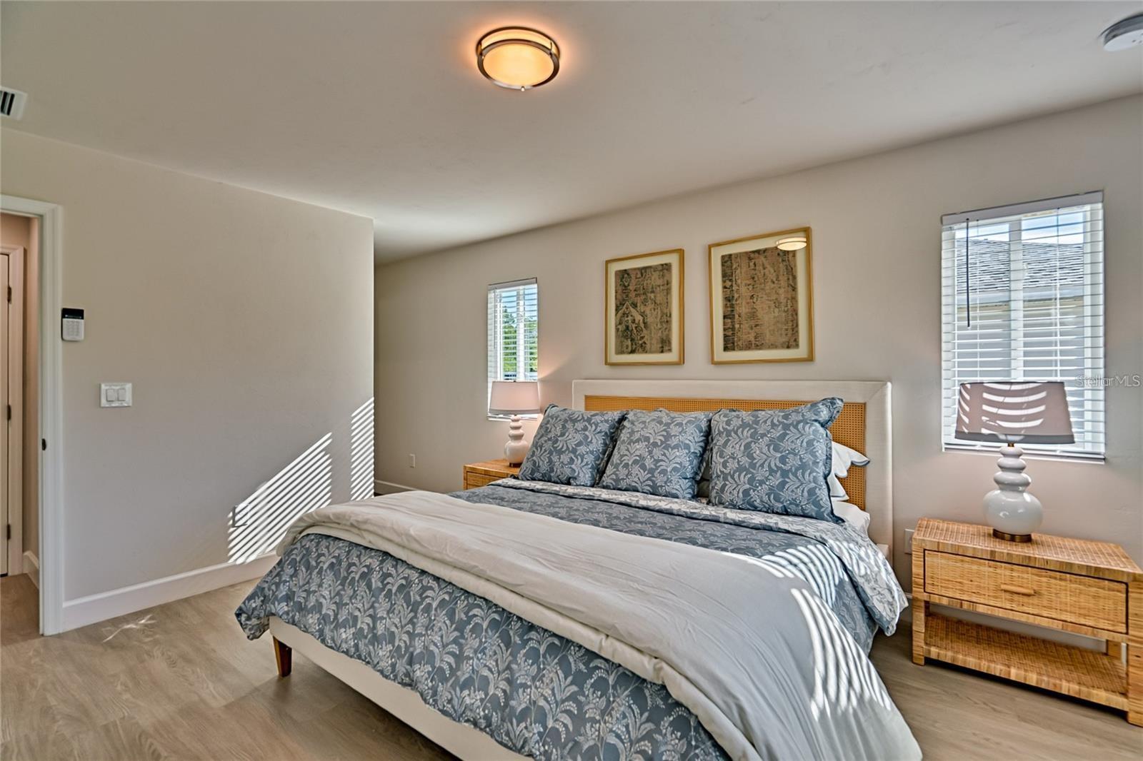 WEST LAKE FOREST - Residential