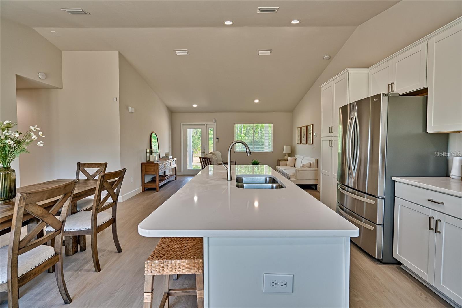 WEST LAKE FOREST - Residential