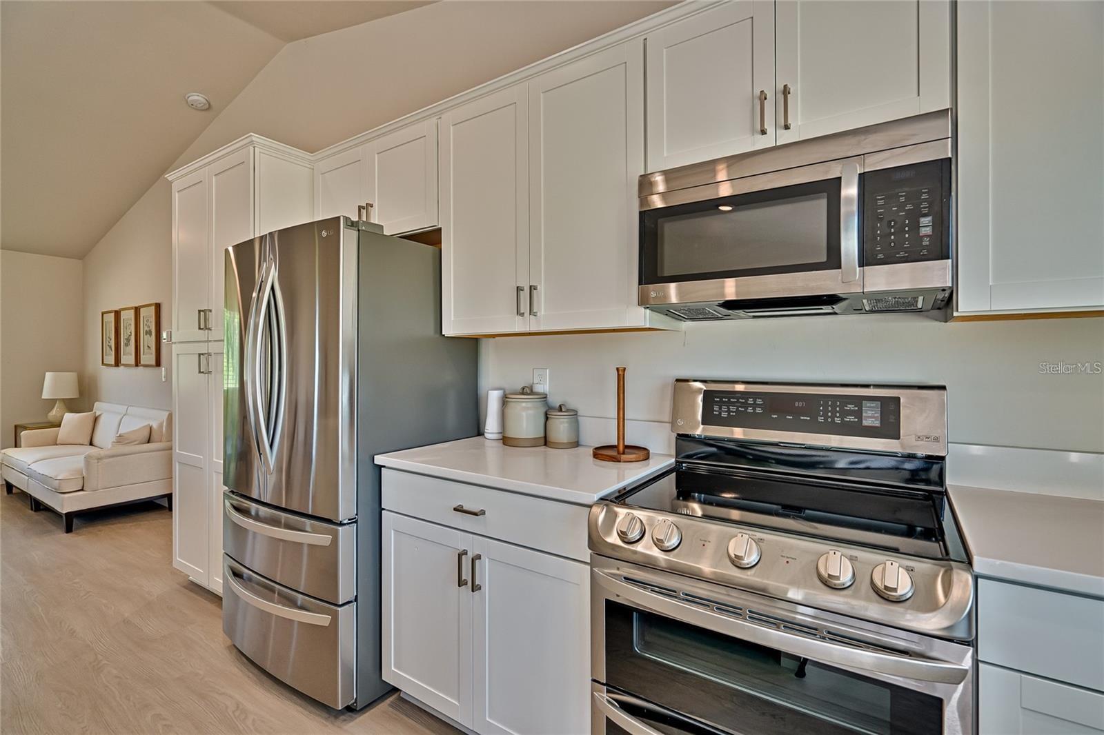 WEST LAKE FOREST - Residential