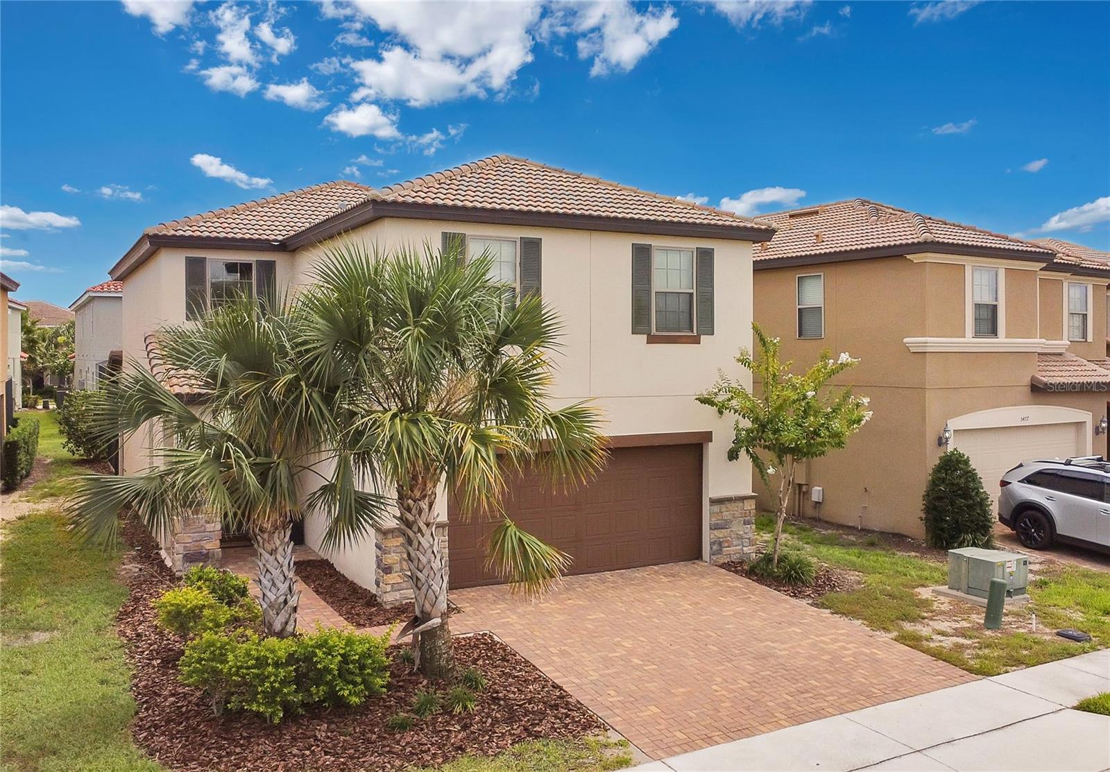 5481 MISTY OAK CIRCLE