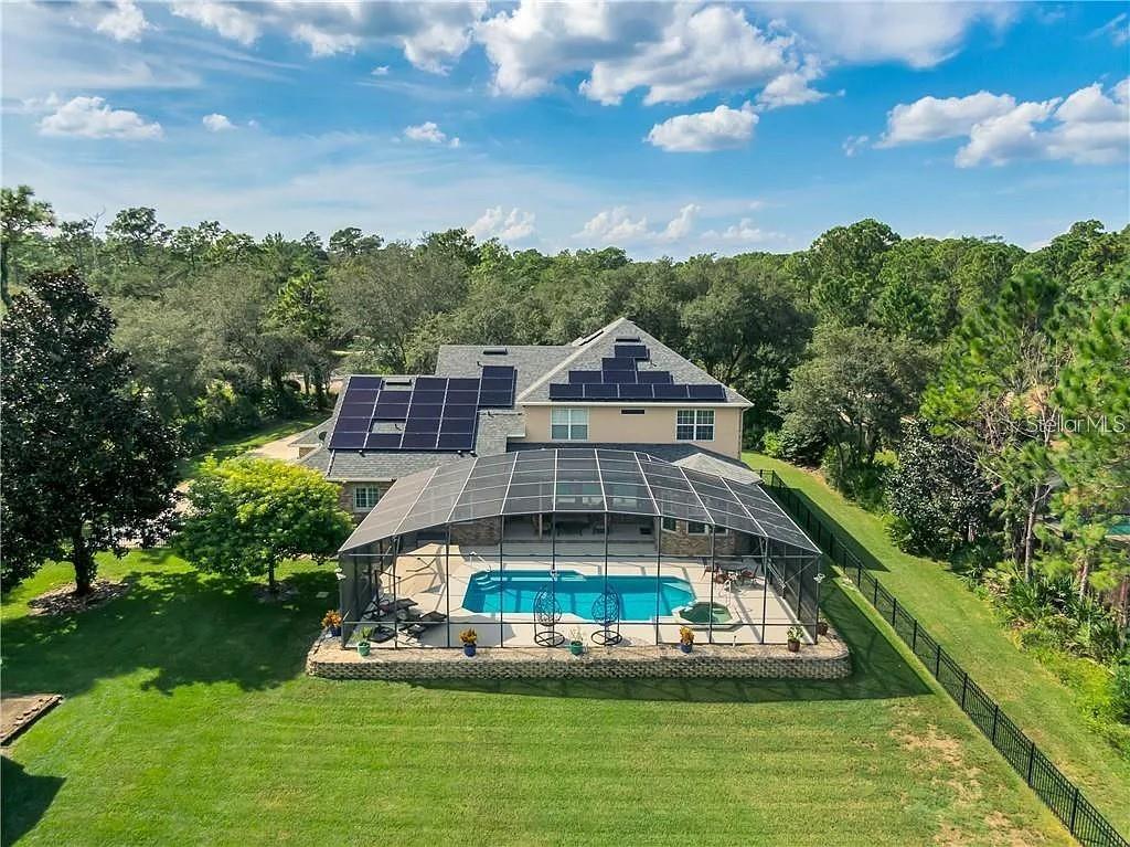 NEW ENGLAND VILLAGE - Residential