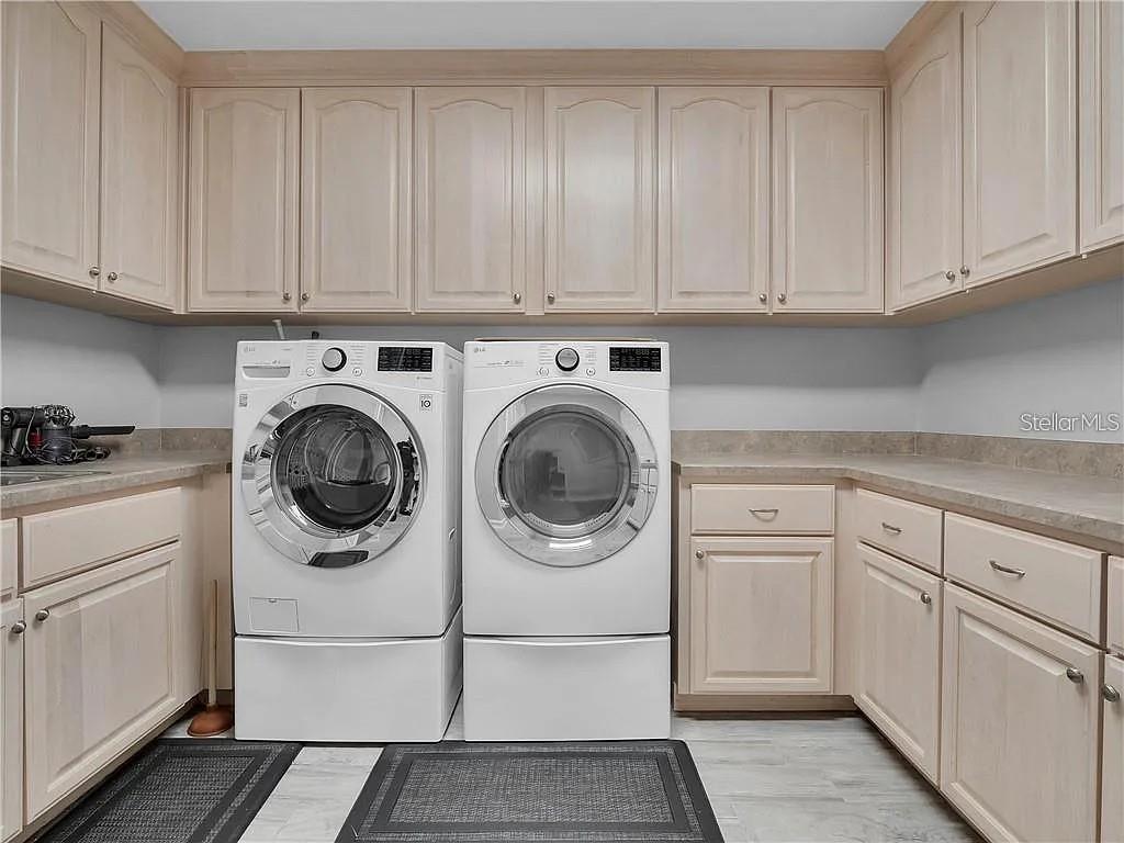 NEW ENGLAND VILLAGE - Residential