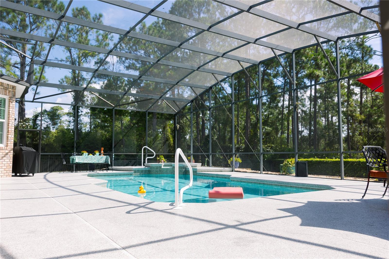 NEW ENGLAND VILLAGE - Residential