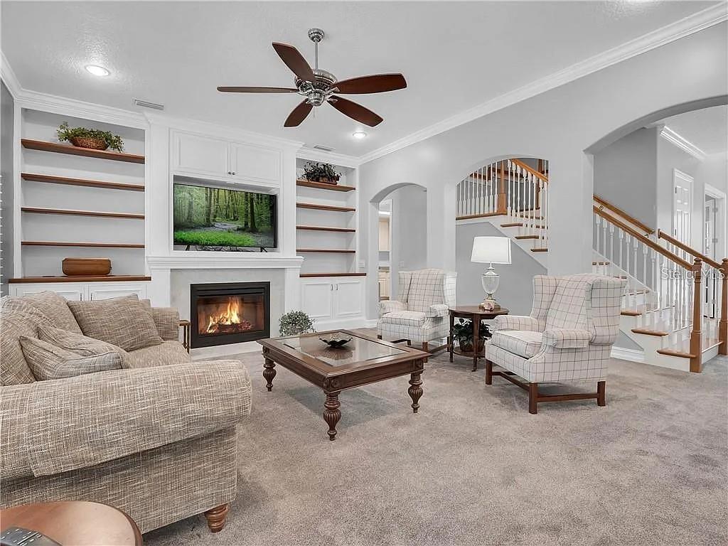 NEW ENGLAND VILLAGE - Residential