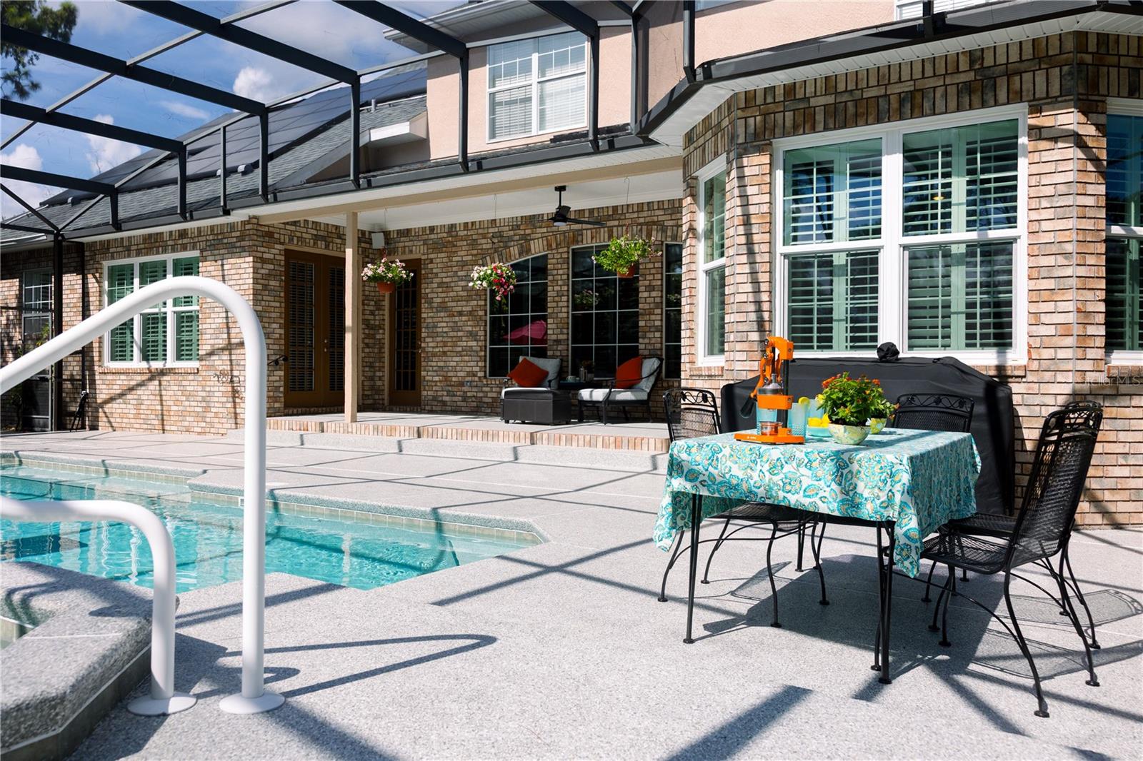 NEW ENGLAND VILLAGE - Residential