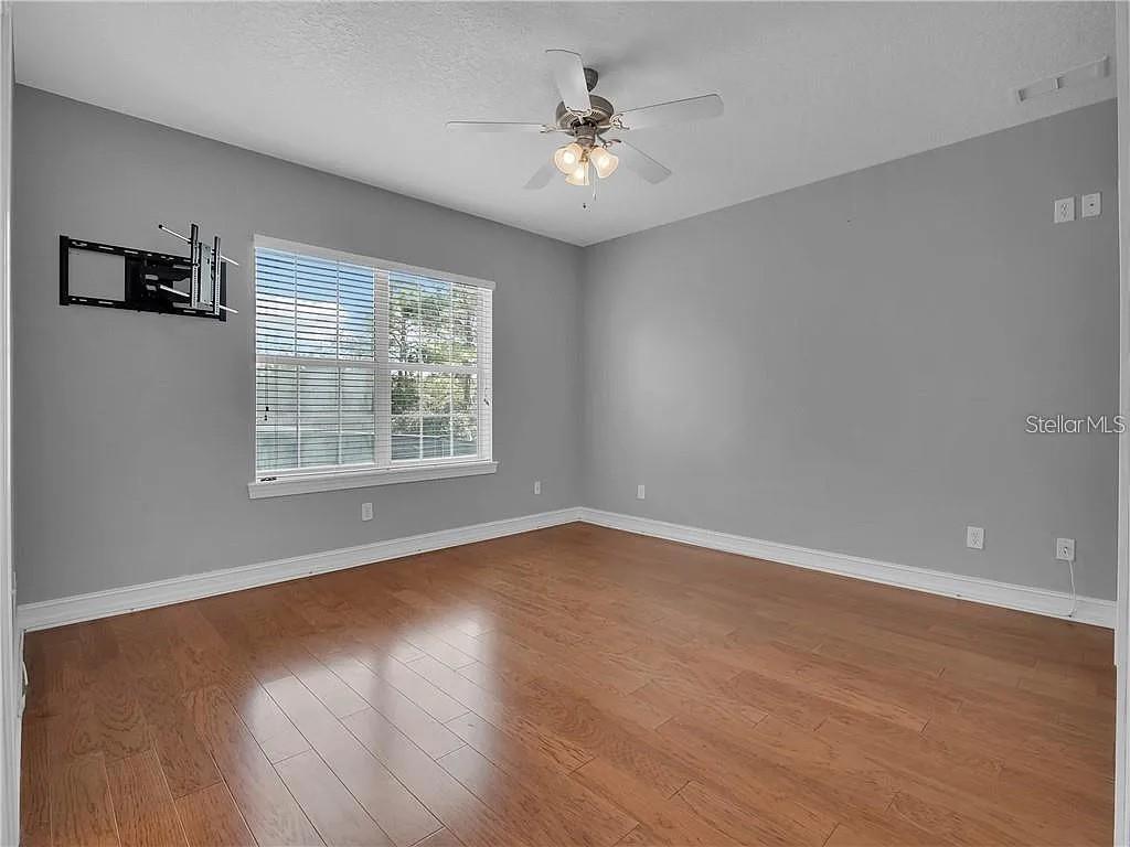 NEW ENGLAND VILLAGE - Residential