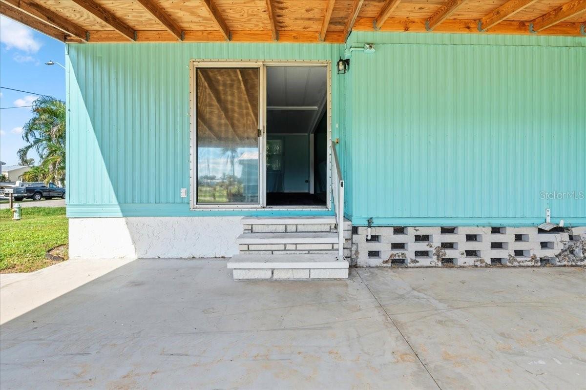 PINE LAKE - Residential