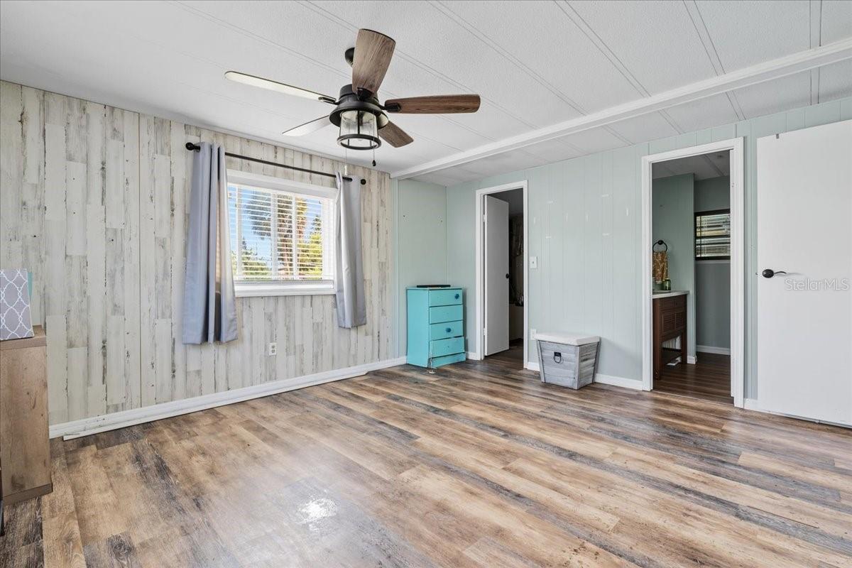 PINE LAKE - Residential