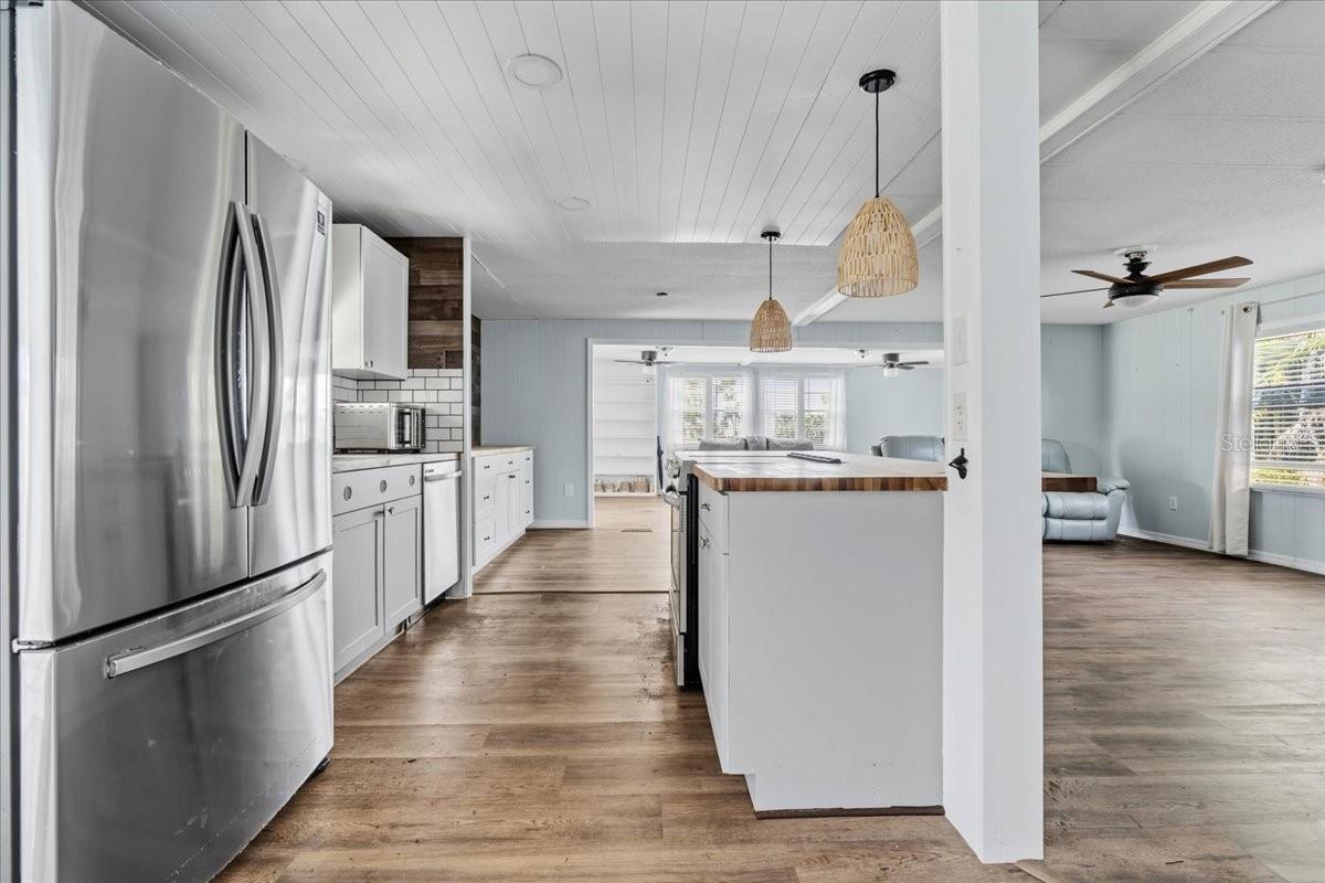 PINE LAKE - Residential