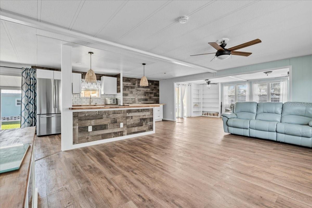 PINE LAKE - Residential