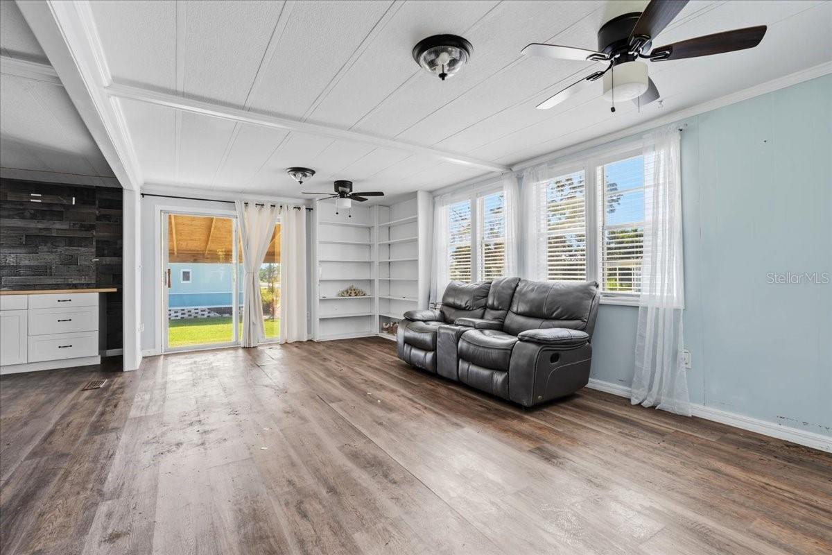 PINE LAKE - Residential