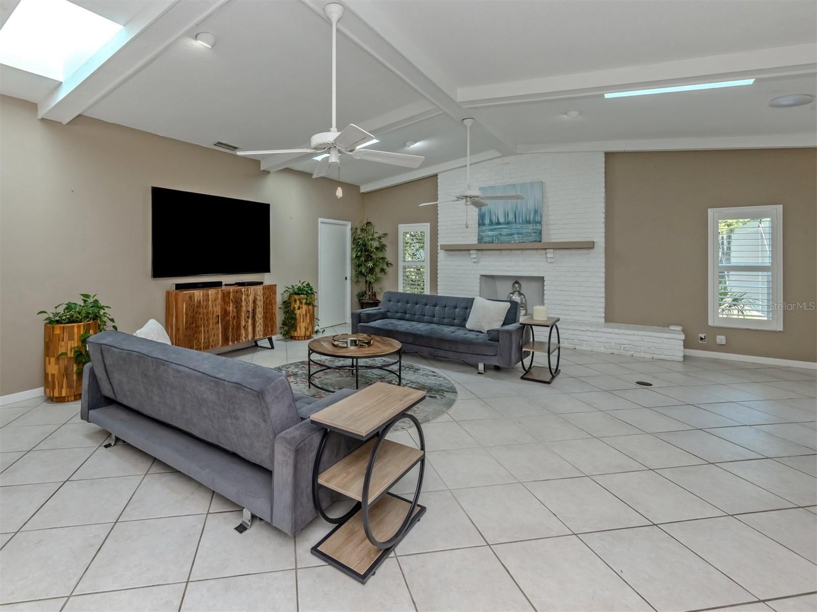 750 SHETLAND CIRCLE
