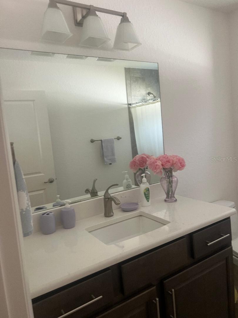 ENCLAVE/LAKESIDE LNDGS - Residential