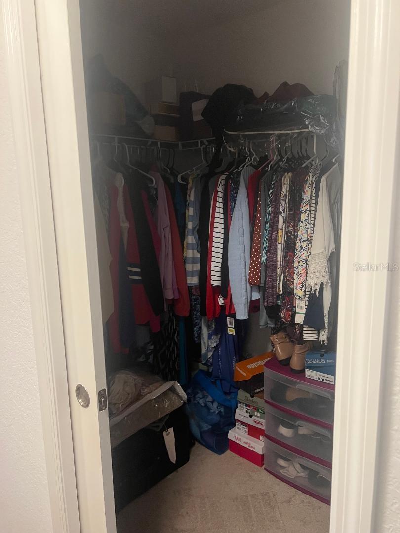 ENCLAVE/LAKESIDE LNDGS - Residential