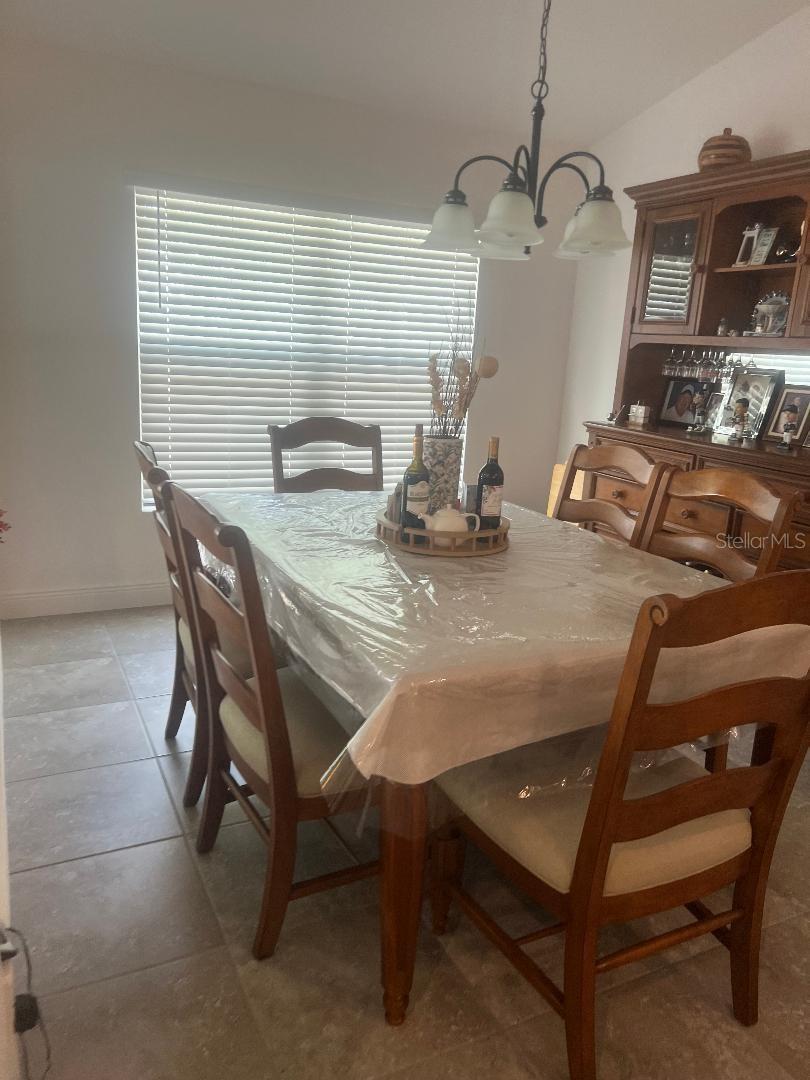 ENCLAVE/LAKESIDE LNDGS - Residential