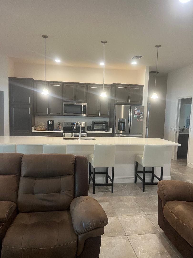 ENCLAVE/LAKESIDE LNDGS - Residential