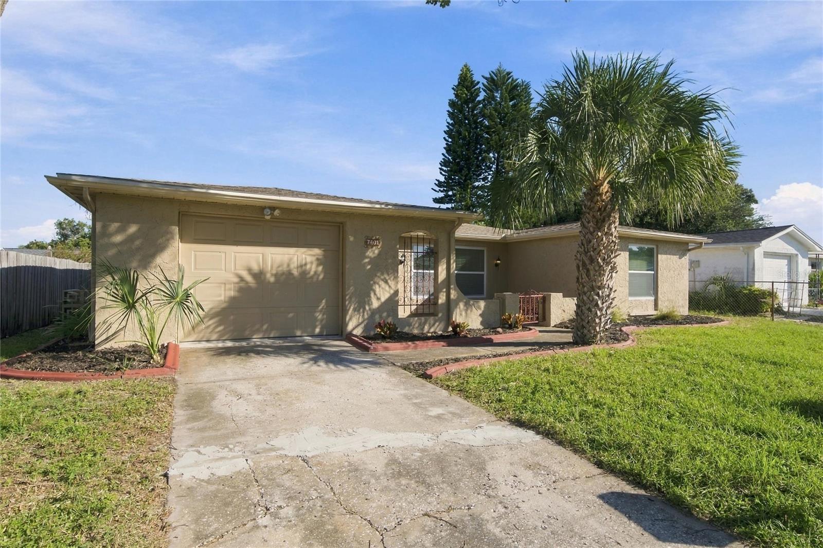 7401 OAK CREST DRIVE