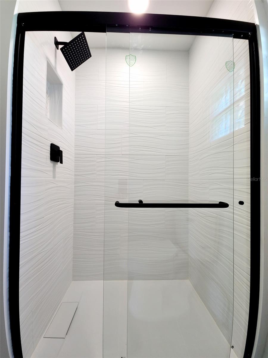 EDGEMERE - Residential