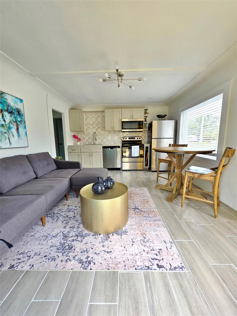 EDGEMERE - Residential