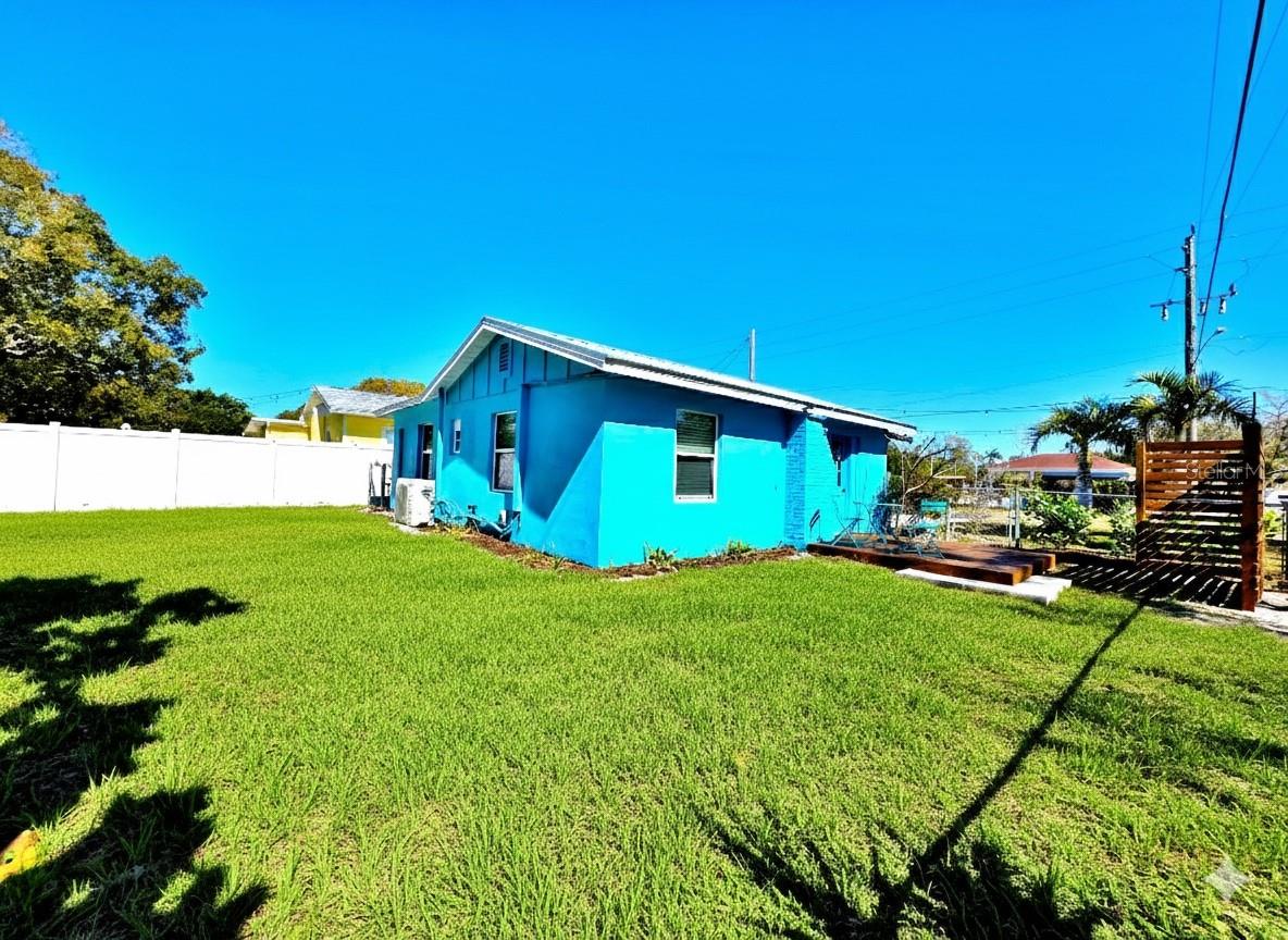 EDGEMERE - Residential