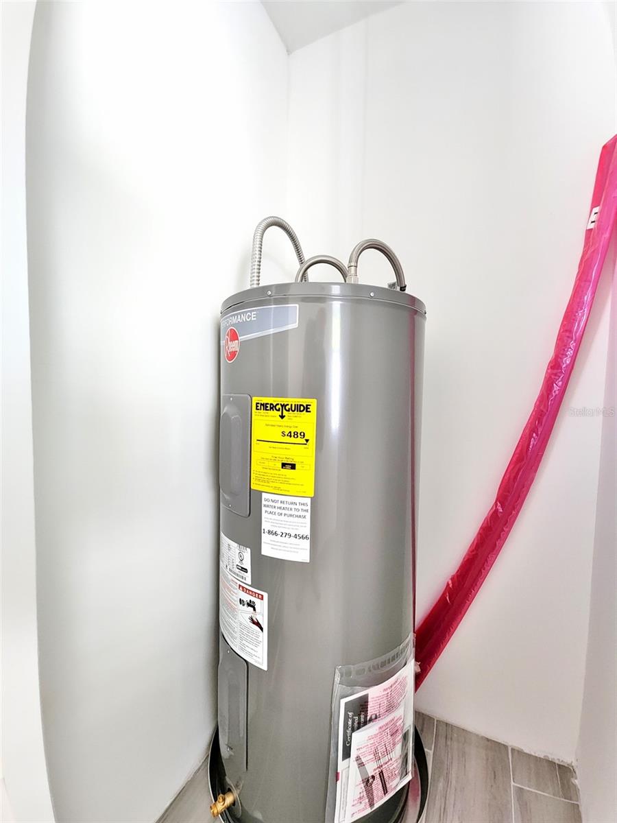 EDGEMERE - Residential